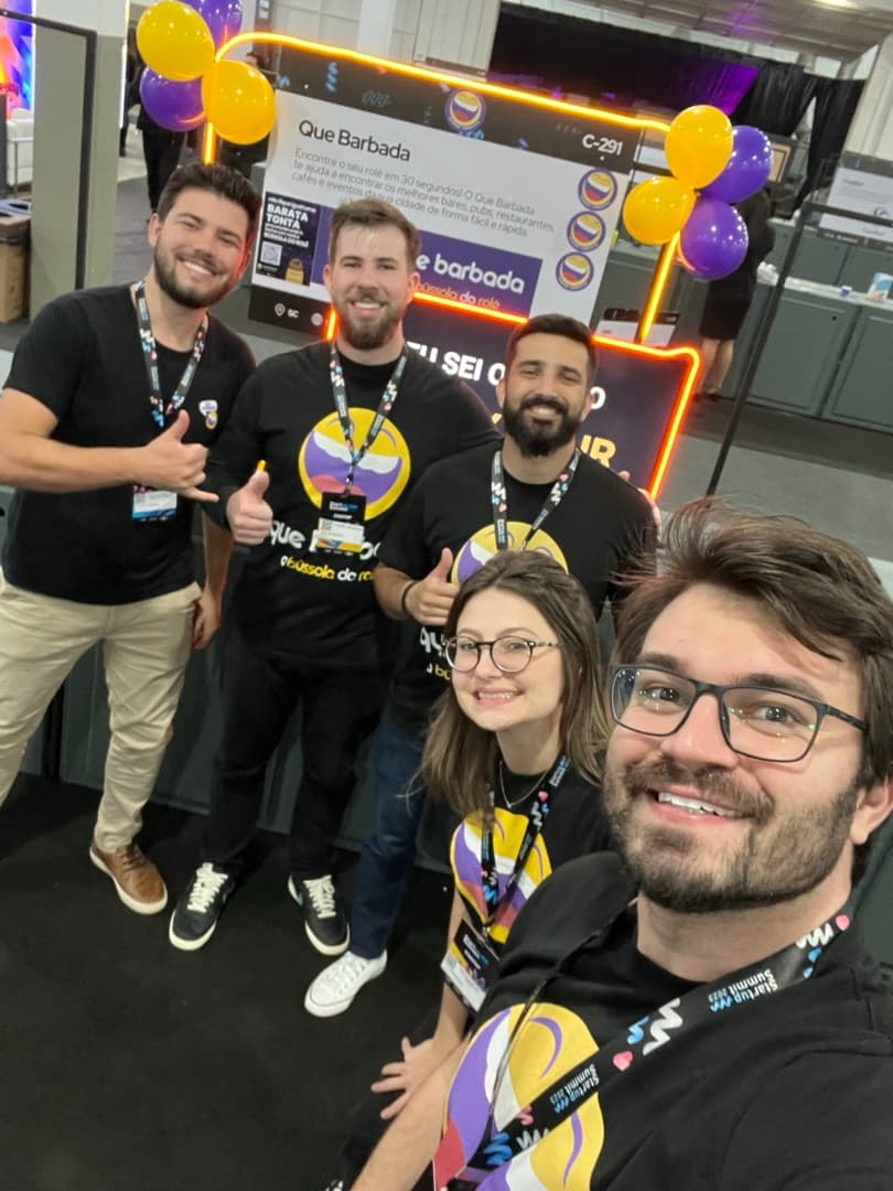 Favorito team at an event